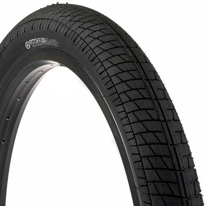 SaltPlus Pitch Flow Tyre - Black