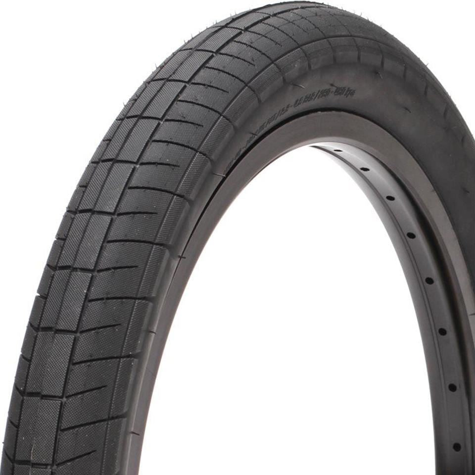 Saltplus Sting Tyre