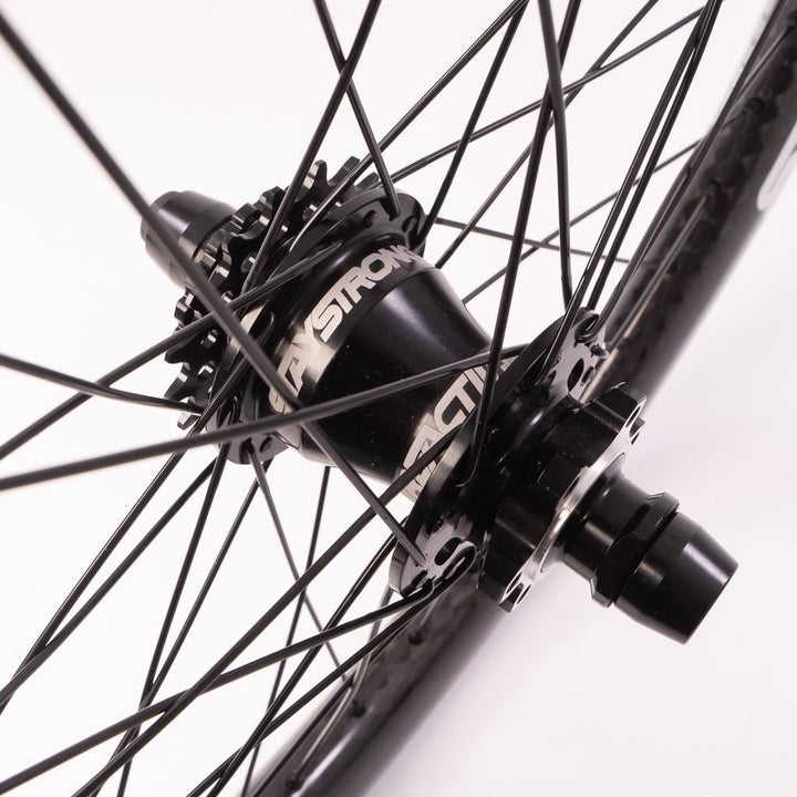 Stay Strong Carbon DVSN V3 20" Disc Set di Ruote da Corsa - Carbonio/ 1,75