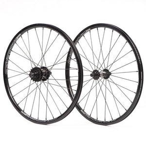 Stay Strong Reactiv 2 20" Disc Race Set di Ruote da Corsa - Nero/ 1-1/8"