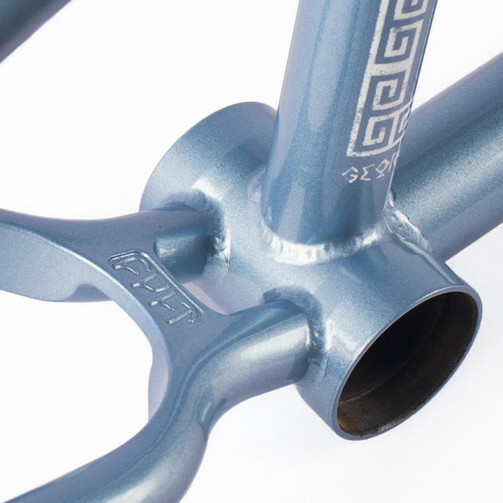 Cult Shorty IC Frame