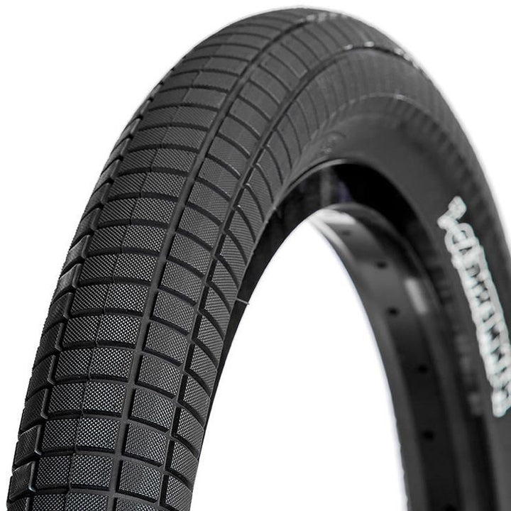 Demolition Hucker Signature Hammerhead Trails Tyre