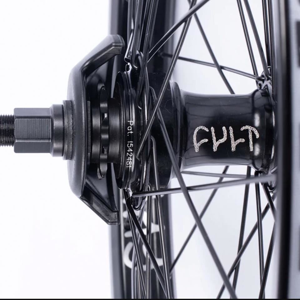 Cult Astronomical Freecoaster Wheel RHD – Source BMX EU