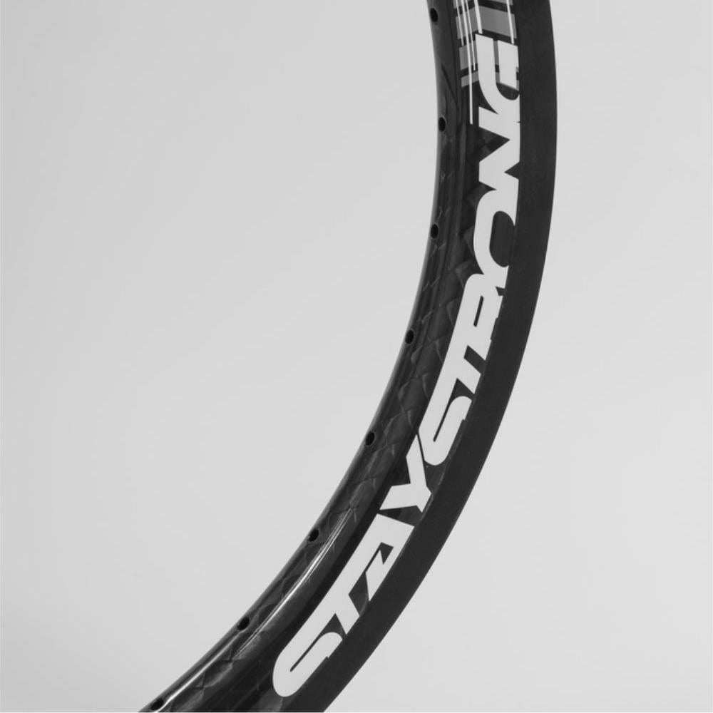 Stay Strong V3 Pro 1.75" Carbon Rear Race Cerchio