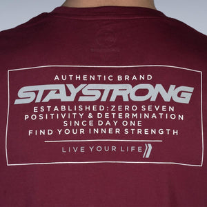 Stay Strong Authentic Box T-Shirt - Kastanienbranchen