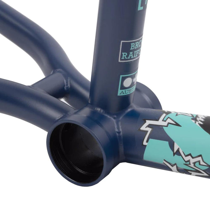 Sunday Darkwave Frame