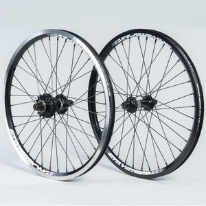 Stay Strong Reactiv 20" 1.5" Set di Ruote da Corsa