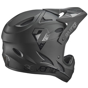 Seven iDP M1 Race Casque - Matt Black/Gloss Black