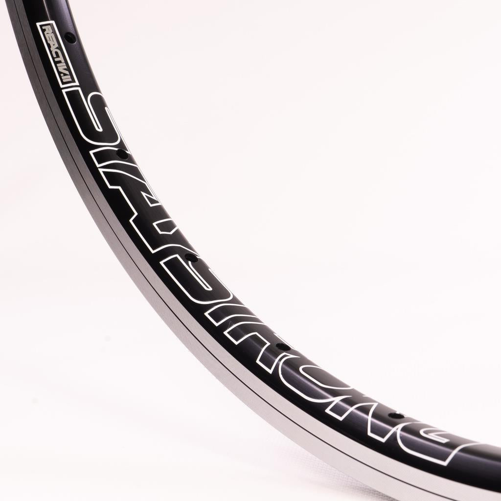 Stay Strong Reactiv 2 20", 28H Race Rim (1-1/8") - Arrière/ Noir