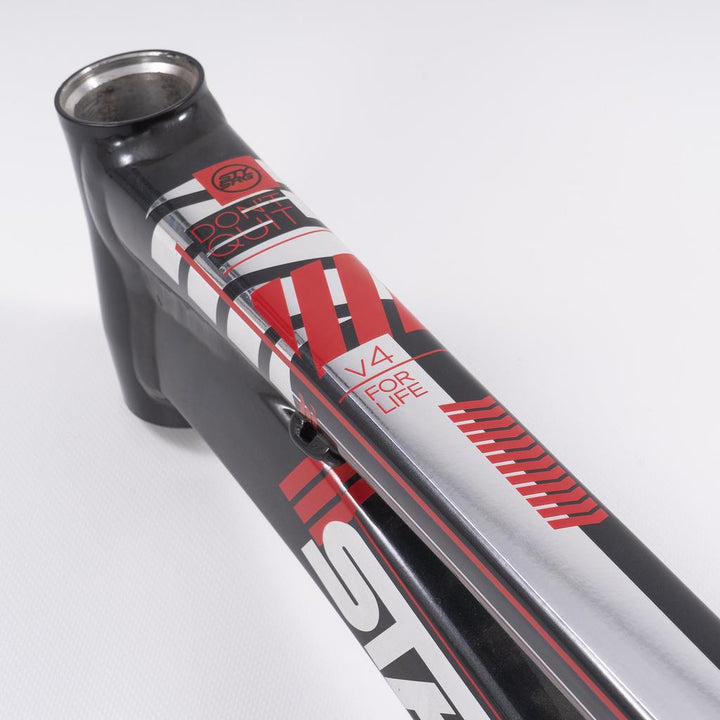 Stay Strong For Life 2023 V4 Cruiser Cadre de Course 