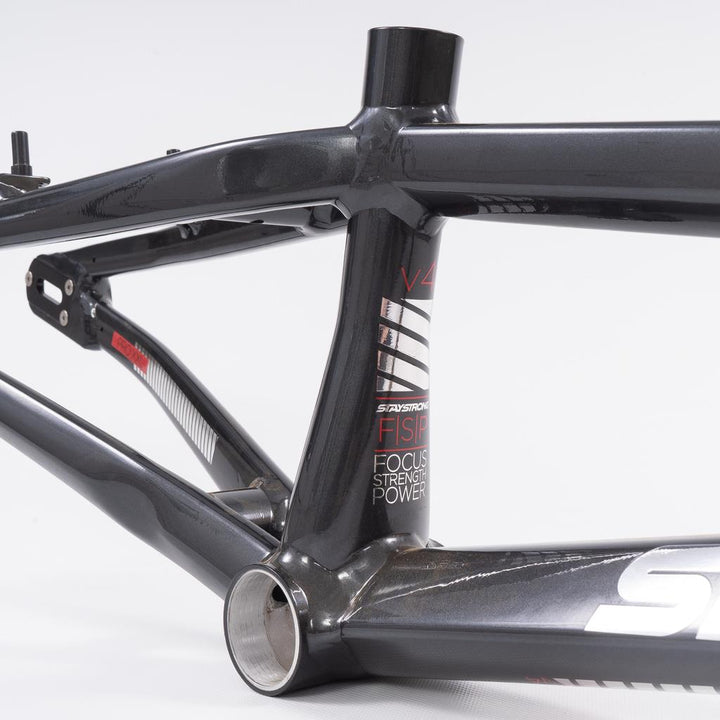 Stay Strong For Life 2023 V4 Cruiser Cadre de Course 