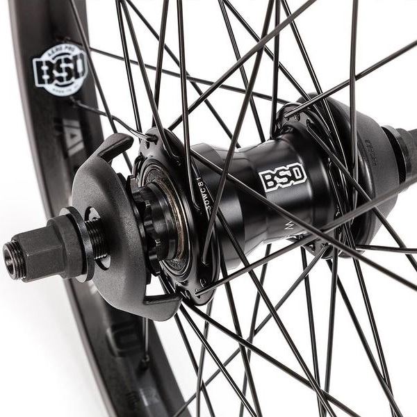 BSD Aero Pro Westcoaster con paracolpi - RHD