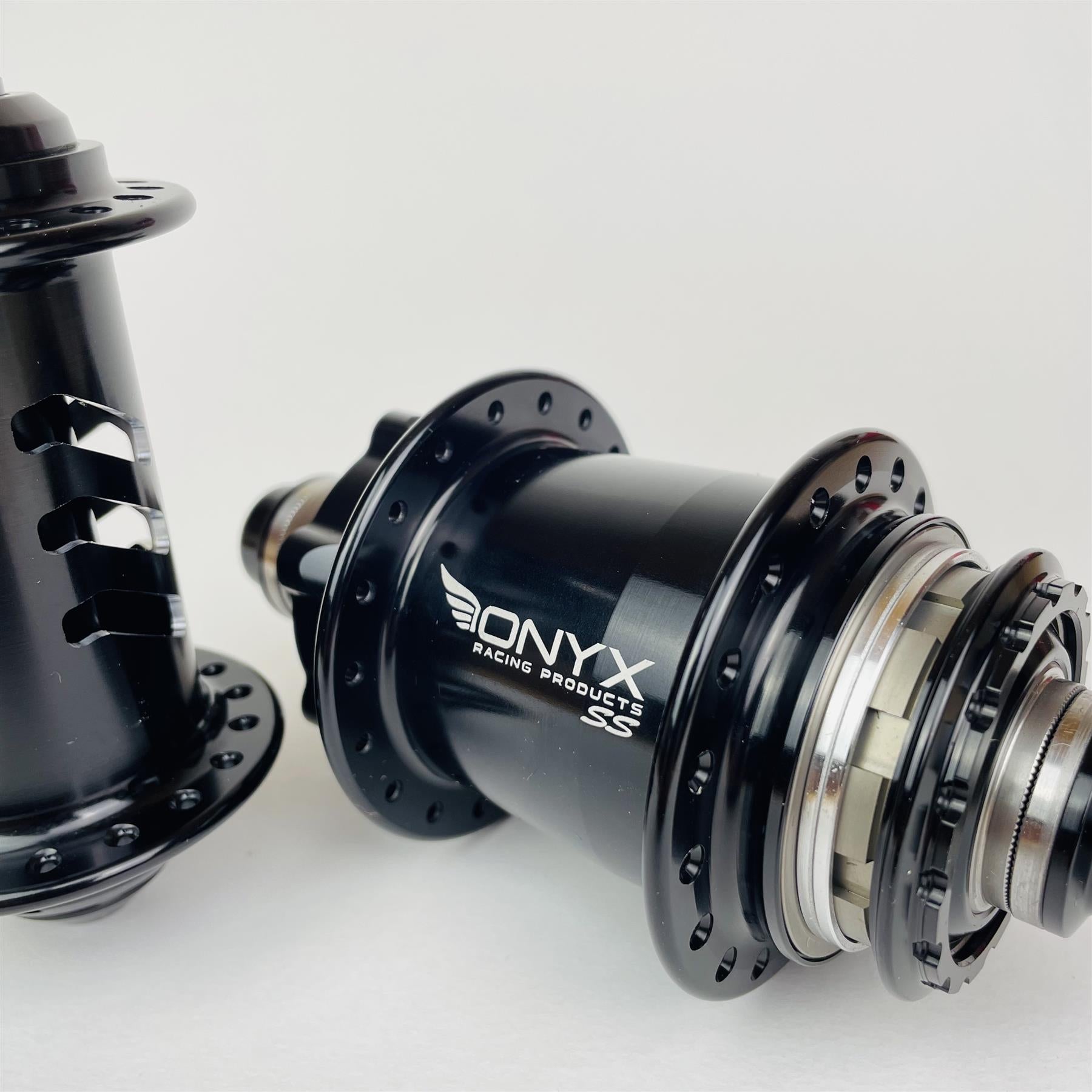 Stay Strong Limited Edition Onyx Ultra SS 36h Disc Hubset - 20mm (Avant) 10mm (Arrière)