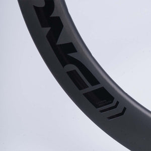 Stay Strong Race DVSN Carbon Expert Race Felge - Front