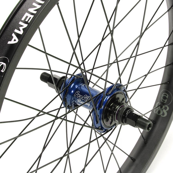 Profile Elite Male Cassette / Cinema 888 / Roue personnalisée avec Rayons en Titane - LHD