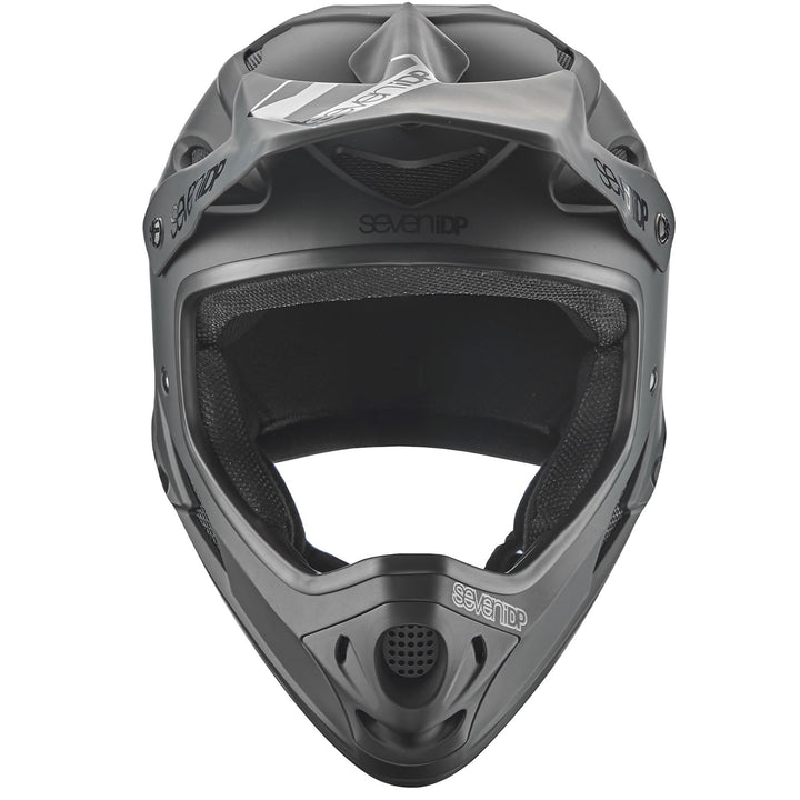 Seven iDP M1 Race Casco - Matt Black/Gloss Black